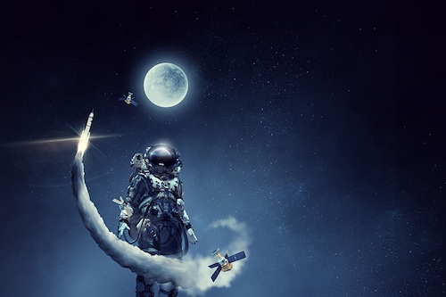 The space economy has been billionaires with big rockets. But the post-launch economy is more democratized, and there’s room for everyone to play.
Image: Shutterstock The space economy has been billionaires with big rockets. But the post-launch economy is more democratized, and there’s room for everyone to play.
Image: Shutterstock