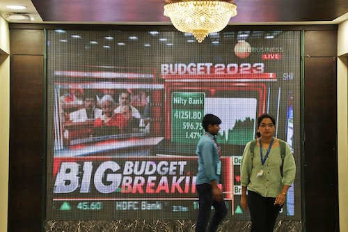 The BSE Sensex eventually ended at 59,708.08, up 158.18 points or 0.27 percent.
Image: Shutterstock The BSE Sensex eventually ended at 59,708.08, up 158.18 points or 0.27 percent.
Image: Shutterstock