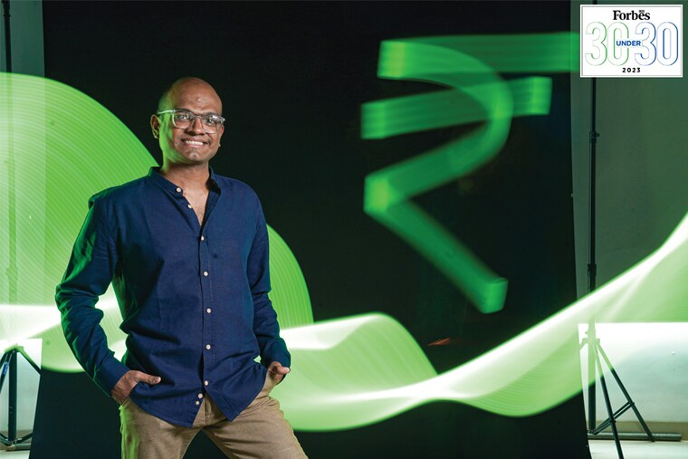 Avinash Ramanathan
Photo: Mexy Xavier Light Painting: Neha Mithbawkar and Hemal Patel