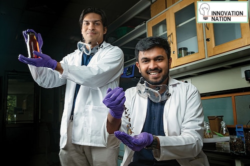 Abhi Gawri (left) and Ankit Alok Bagaria, C0-founders, Loopworm
Image: Nishant Ratnakar for Forbes India Abhi Gawri (left) and Ankit Alok Bagaria, C0-founders, Loopworm
Image: Nishant Ratnakar for Forbes India