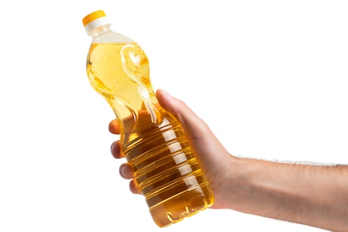 Unlike developed markets in India, numerous food products are still sold in an unbranded form, however, change is coming slowly. Cooking oil, which was largely a commodity category in the 1990s, is slowly and steadily getting into the branded space. Image: Shutterstock