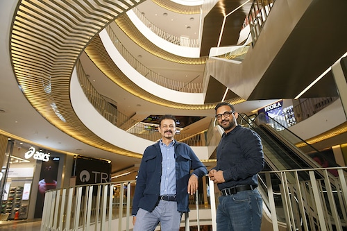 Atul Ruia, chairman and Shishir Shrivastava, managing director of The Phoenix Mills Limited Image: Mayur D Bhatt for Forbes India Atul Ruia, chairman and Shishir Shrivastava, managing director of The Phoenix Mills Limited Image: Mayur D Bhatt for Forbes India