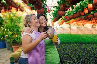 How do they decide whether to work in their family enterprise? And when they do dive in, are there winning strategies or paths that lead to leadership roles in a family business?
Image: Shutterstock