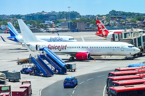 In March 2023, the DGCA had approved operations of 22,907 flights per week for the 11 airlines that operate on the domestic sectors in the summer schedule. However, only about 2,900 daily are currently being operated. Image: Indranil Mukherjee/AFP