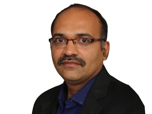 Share of e-two wheelers in overall two-wheeler sales has grown from less than 1 percent in 2021 to almost 4 percent as of October 2022.
Image: Shutterstock Share of e-two wheelers in overall two-wheeler sales has grown from less than 1 percent in 2021 to almost 4 percent as of October 2022.
Image: Shutterstock