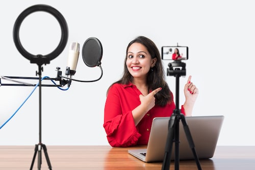 In this week"s Weekly Shorts, the top brands and influencers have been listed based on their number of posts, engagement rates, and follower growth. Image: Shutterstock