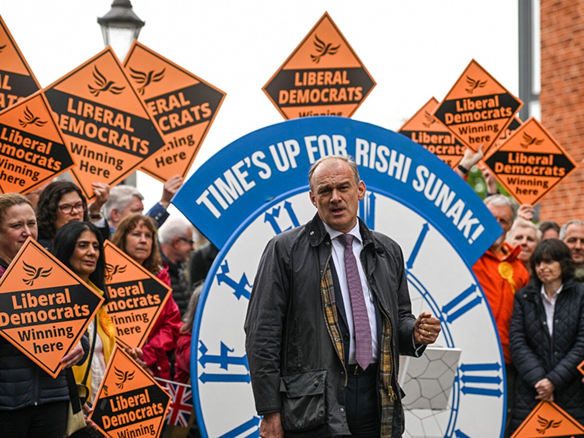 Liberal March Photo of the day: LibDems march on