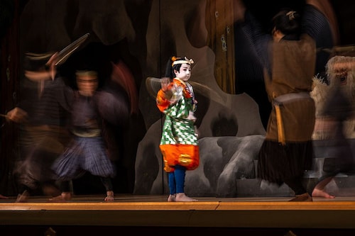 This picture taken on May 1, 2023 show 10 year-old French Japanese kabuki actor Maholo Terajima C during a rehearsal at the Kabuki za theatren in Tokyo. Image: Photography HILIP FONG / AFP This picture taken on May 1, 2023 show 10 year-old French Japanese kabuki actor Maholo Terajima C during a rehearsal at the Kabuki za theatren in Tokyo. Image: Photography HILIP FONG / AFP