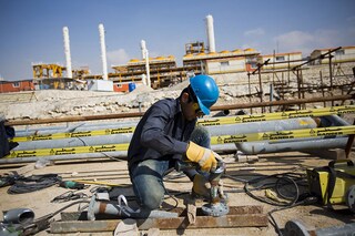 Around one billion farm workers and tens of millions in construction and other outdoor industries are at risk of suffering from conditions related to extreme heat. Image: Photography BEHROUZ MEHRI / AFP