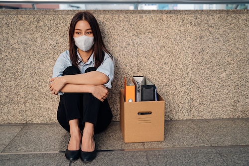 It’s important to acknowledge a layoff as a major life event
Image: Shutterstock It’s important to acknowledge a layoff as a major life event
Image: Shutterstock