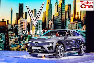The all-electric Vinfast VF7 is on display at the 2022 Los Angeles Auto Show on November 18, 2022 in Los Angeles, California.
Image: Josh Lefkowitz /Getty Images