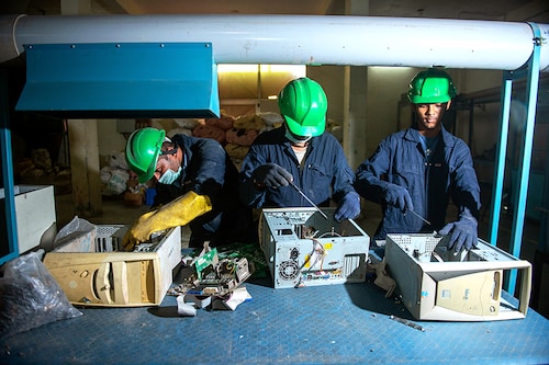 The RtR policy can help achieve India"s commitment to reach carbon neutrality by 2070 during its transition to a green economy
Image: Shutterstock