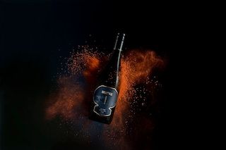 Chandon Aurva is a 100 percent shiraz still red wine, heavy on the red fruit flavours, including plum, cherries and raspberries, with the aroma of jasmine, violet and dry red roses.