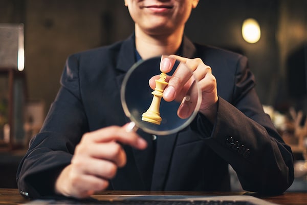 In corporate strategy research on the conditions under which firms are vulnerable to or shielded from political pressures. The answer, as we show, partly lies in the separation of power between the executive and legislative branches of the government
Image: Shutterstock