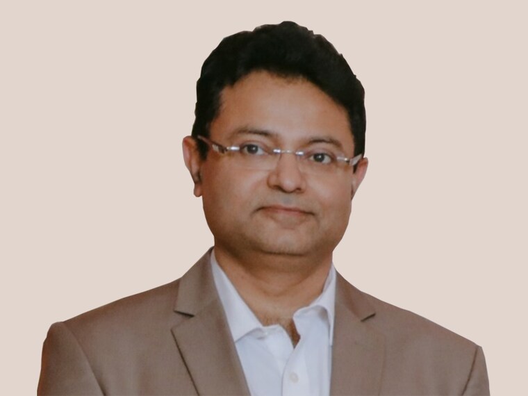 (From left) Dr Ramesh Byrapaneni and Sateesh Andra, managing directors, Endiya Partners
Image: Vikas Chandra Pureti for Forbes India