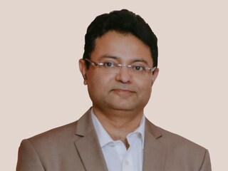 (From left) Dr Ramesh Byrapaneni and Sateesh Andra, managing directors, Endiya Partners
Image: Vikas Chandra Pureti for Forbes India