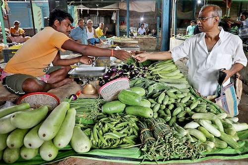 The wholesale price index (WPI) remained in the negative zone for the fifth consecutive month.
Image: Rupak De Chowdhuri / Reuters The wholesale price index (WPI) remained in the negative zone for the fifth consecutive month.
Image: Rupak De Chowdhuri / Reuters