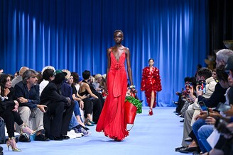 A model walks the runway during the Balmain Womenswear Spring/Summer 2024 show as part of Paris Fashion Week on September 27, 2023 in Paris, France.