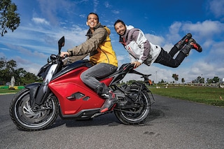 Niraj Rajmohan (left), co-founder and CTO, and Narayan Subramaniam, co-founder and CEO, Ultraviolette
Image: Selvaprakash Lakshmanan for Forbes India