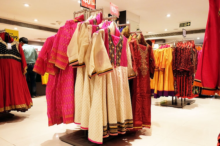 Customers who are reminded of their freedom to choose express higher satisfaction.
Image: Shutterstock