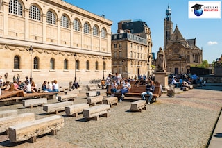 International education is no longer a privilege reserved for the super-rich and residents of metros
Image: Vlad Zymovin / Shutterstock