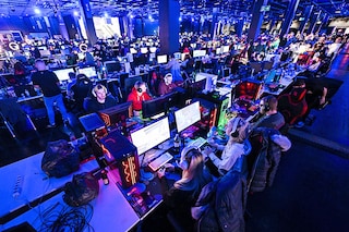 (File) Gamers play video games during the Gamescom LAN event in a hall of the Trade Fair Center in Cologne, western Germany, 16 March 2024. 
Image: Ina Fassbener / AFP