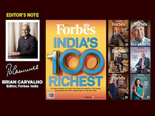 Co-writer and executive producer Richard Curtis poses on the red carpet upon arrival to attend the BFI London Film Festival’s Headline Gala for "That Christmas." Image: Justin Tallis / AFPÂ©