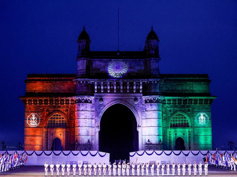 Indian Navy personnel demonstrate their skills during Navy Day celebrations in Mumbai, India, December 4, 2024.