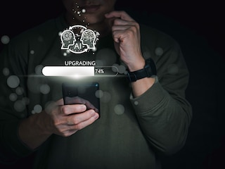 Talent mobility could become the mechanism by which companies avoid intellectual isolation from relying solely on internal AI systems.
Image: Shutterstock