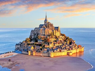 Jean Imbert is opening a gastronomic restaurant on Le Mont-Saint-Michel. Jean Imbert is opening a gastronomic restaurant on Le Mont-Saint-Michel.
Image: Shutterstock