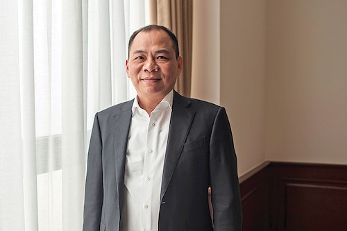 Pham Nhat Vuong, founder and chairman of Vingroup, expects VinFast to be profitable by 2025
Image: En Duong/Bloomberg via Getty Images Pham Nhat Vuong, founder and chairman of Vingroup, expects VinFast to be profitable by 2025
Image: En Duong/Bloomberg via Getty Images