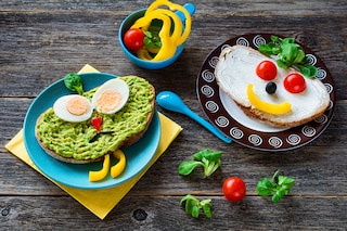 One study also found that parents are less likely to pick an unhealthy meal for themselves when their kids actually liked the healthy meal that was picked for them.
Image: Shutterstock