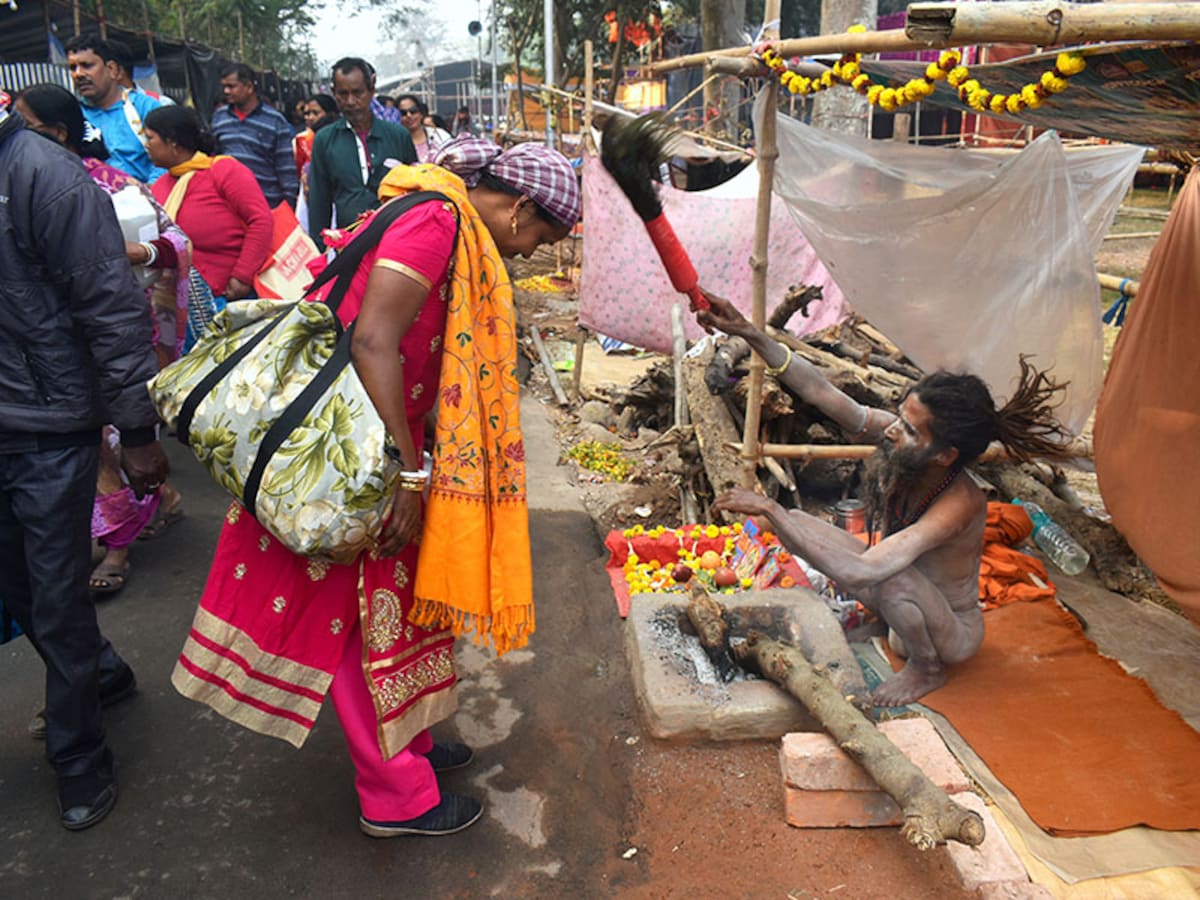 Madkhor Ritual Photo of the day: Makar Sankranti