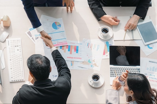 For 2023, Bloomberg data shows that total advisory activity for India fell 57 percent to $79 billion in comparison to $185 billion struck in 2022.
Image: Shutterstock For 2023, Bloomberg data shows that total advisory activity for India fell 57 percent to $79 billion in comparison to $185 billion struck in 2022.
Image: Shutterstock