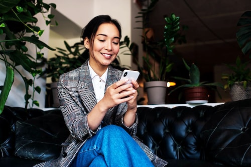 32% of 13-26 year-olds say they are "very interested" in news about TV shows and movies.
Image: R. Classen / Shutterstock 32% of 13-26 year-olds say they are "very interested" in news about TV shows and movies.
Image: R. Classen / Shutterstock