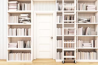 "Bookshelf wealth" enthusiasts are above all looking to give their interiors an intellectual touch. Image: Shutterstock