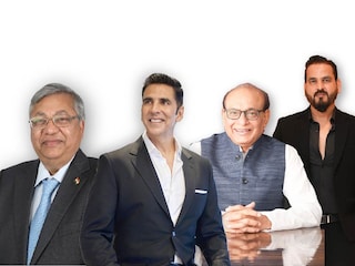 With eight million residents, Riyadh experiences traffic jams that contribute to high pollution levels.
Image: Fayez Nureldine / AFPÂ©