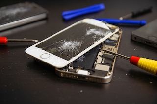 This “circular economyâ€ model has helped Apple use refurbished iPhones to reach customers in markets that tend to be dominated by lower-priced competitors
Image: Shutterstock