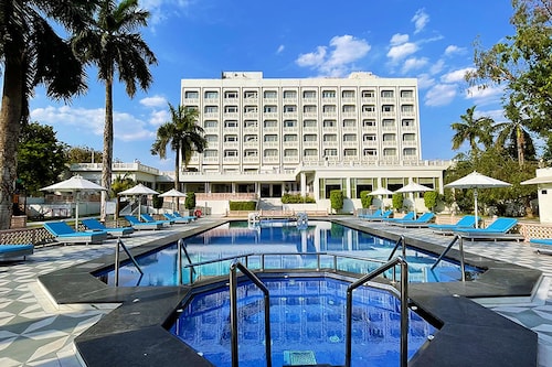 Tajview Agra, an IHCL Seleqtions Hotel, offers the perfect escape to immerse oneself in the timeless allure of the Taj Mahal, all from the serenity and comfort of your own room. Image: Veidehi Gite Tajview Agra, an IHCL Seleqtions Hotel, offers the perfect escape to immerse oneself in the timeless allure of the Taj Mahal, all from the serenity and comfort of your own room. Image: Veidehi Gite