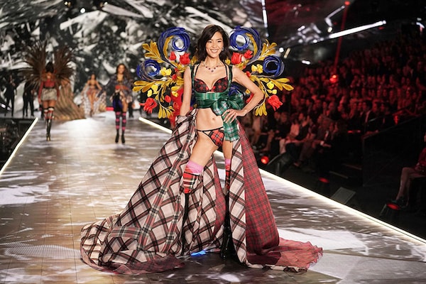 Model Liu Wen walking the runway at the 2018 Victoria"s Secret Fashion Show on November 8, 2018 at Pier 94 in New York City. Image credit: Photography TIMOTHY A. CLARY / AFP©