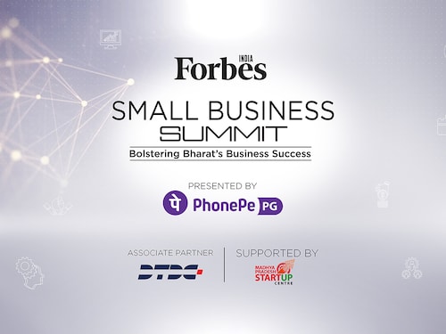 New Delhi is dotted with markets offering secondhand clothes, a thrifty alternative for those on low wages—or making an ethical choice.
Image: Sajjad Hussain / AFP© New Delhi is dotted with markets offering secondhand clothes, a thrifty alternative for those on low wages—or making an ethical choice.
Image: Sajjad Hussain / AFP©