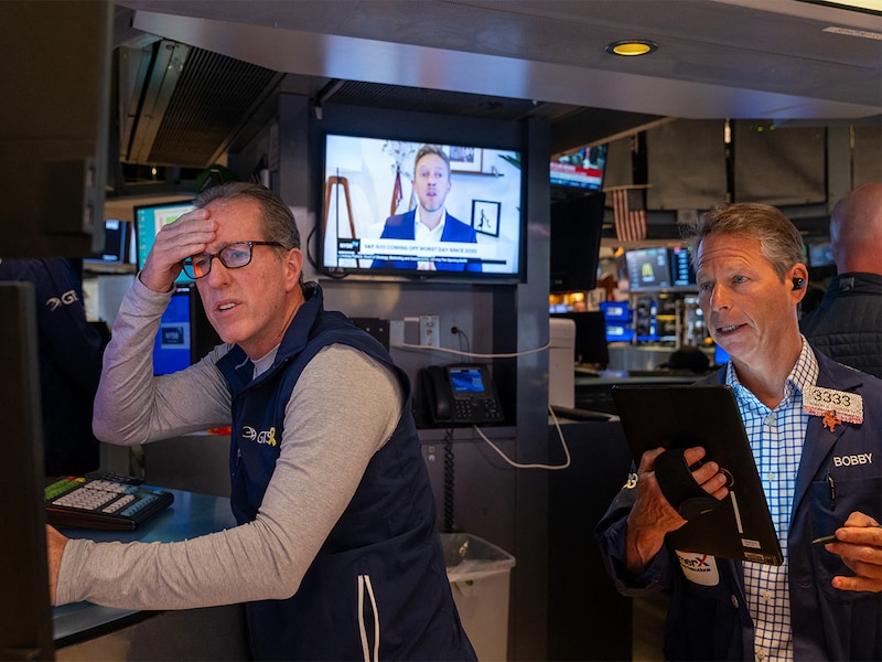 Traders work on the floor of the New York Stock Exchange (NYSE) on April 04, 2025 in New York City. Stocks fell sharply again Friday as the world continues to react to US President Donald Trump"s sweeping new tariffs on major US trade partners.