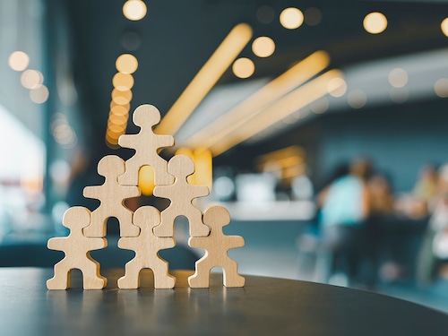 Team members must be eager to resolve differences and agree to the best solutions based on facts.
Image: Shutterstock
