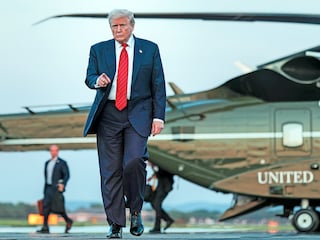 US President Donald Trump accused India of profiting from the ongoing war in Ukraine, by purchasing large amounts of discounted Russian crude oil and then selling it on the open market. He threatened to “substantially raiseâ€ the tariffs paid by India to the USA. 
Image: Anna Moneymaker/Getty Images