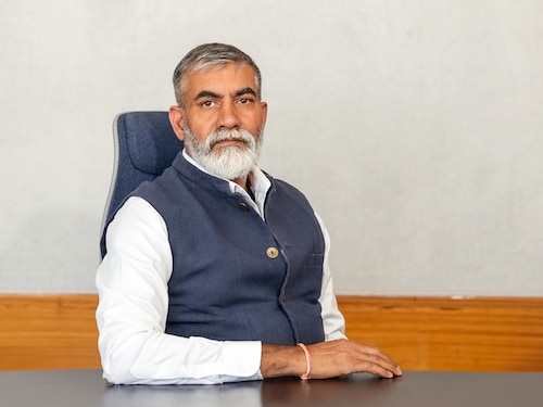 Among the surveyed companies, 63% stated they are actively planning to adopt AI, with 86% of senior executives expecting such technologies to transform their businesses within the next five years.
Image: Shutterstock Among the surveyed companies, 63% stated they are actively planning to adopt AI, with 86% of senior executives expecting such technologies to transform their businesses within the next five years.
Image: Shutterstock