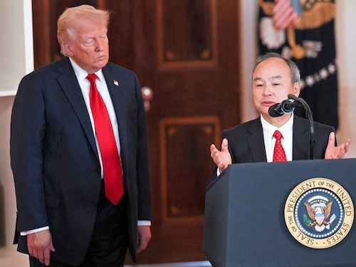 SoftBank CEO Masayoshi Son delivers remarks next to U.S. President Donald Trump at an "Investing in America" event in Washington, D.C., U.S., April 30, 2025.
Image: Reuters/Leah Millis SoftBank CEO Masayoshi Son delivers remarks next to U.S. President Donald Trump at an "Investing in America" event in Washington, D.C., U.S., April 30, 2025.
Image: Reuters/Leah Millis