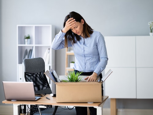 Layoffs have an emotional and physical impact on employees, regardless of whether they are due to technological, financial or operational efficiency.
Image: Shutterstock