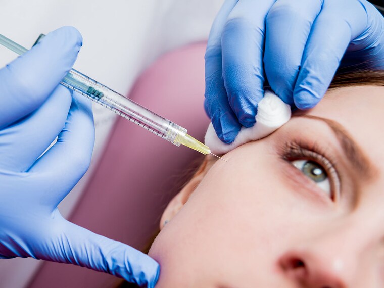 Research reports that 20% of Australian women who use dating apps admit to having had hyaluronic acid or Botox injections. Image: Shutterstock