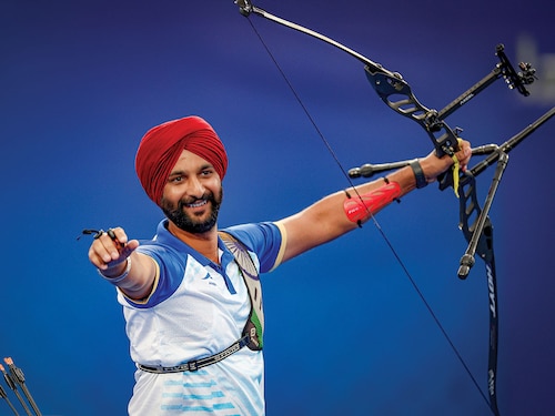 Harvinder Singh reacts after winning the Men’s Individual Recurve Open Gold Medal at the Paris 2024 Summer Paralympic Games
Image: Steph Chambers / Getty Images