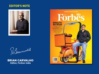 Los Angeles Mayor Karen Bass speaks during a press conference next to Paris Olympics mascots Phryges at the French Sports ministry in Paris on March 8, 2024.
Image: Emmanuel Dunand / AFP©